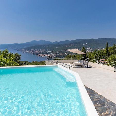 Amazing Apartment In Rijeka With Wifi ภายนอก รูปภาพ