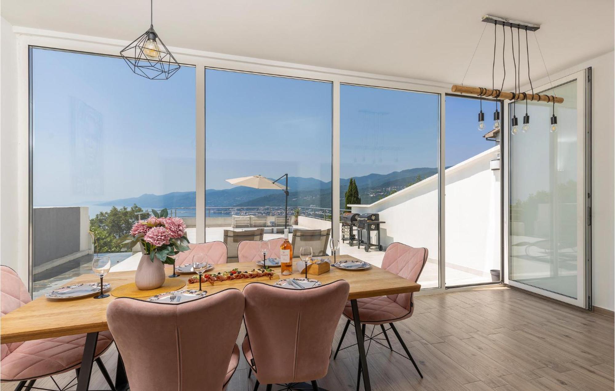 Amazing Apartment In Rijeka With Wifi ภายนอก รูปภาพ